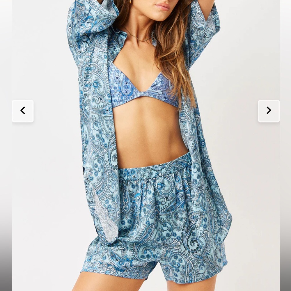 Frankie’s bikinis Fifi silk button up shirt and matching shorts. Cover up set. - Picture 4 of 4